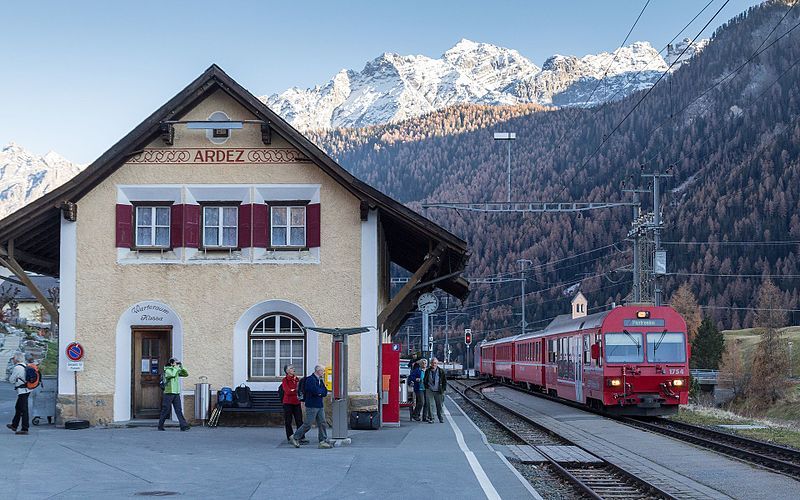 File:Bahnhof Ardez GR.jpg