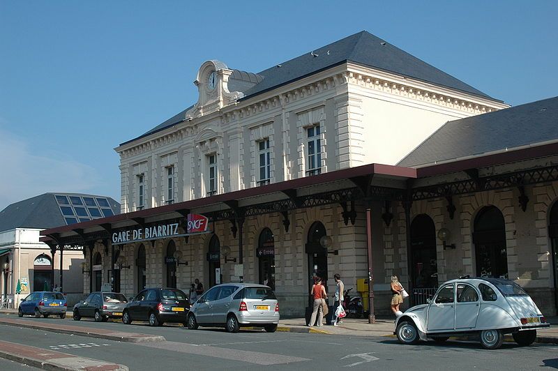 File:Biarritz Gare SNCF.jpg