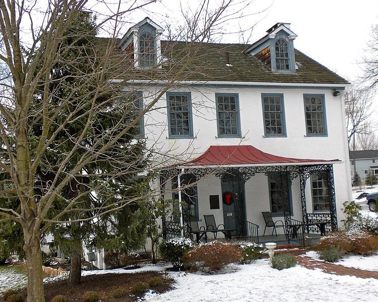 File:Cressbrook Farm.JPG