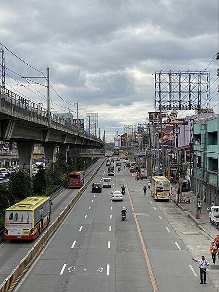 File:EDSA Monumento.jpg