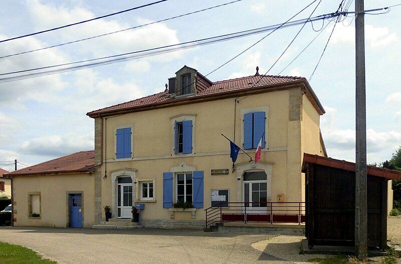 File:Hagnéville-et-Roncourt, Mairie.jpg