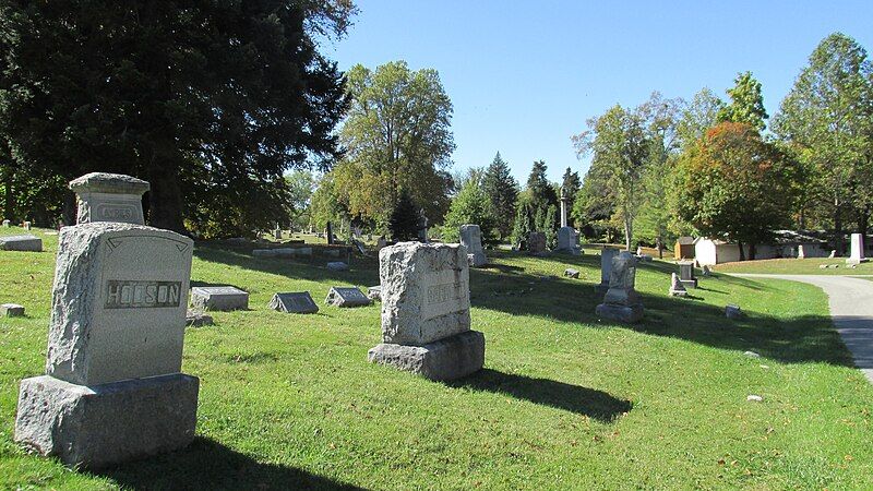 File:HillsboroCemetery12.JPG