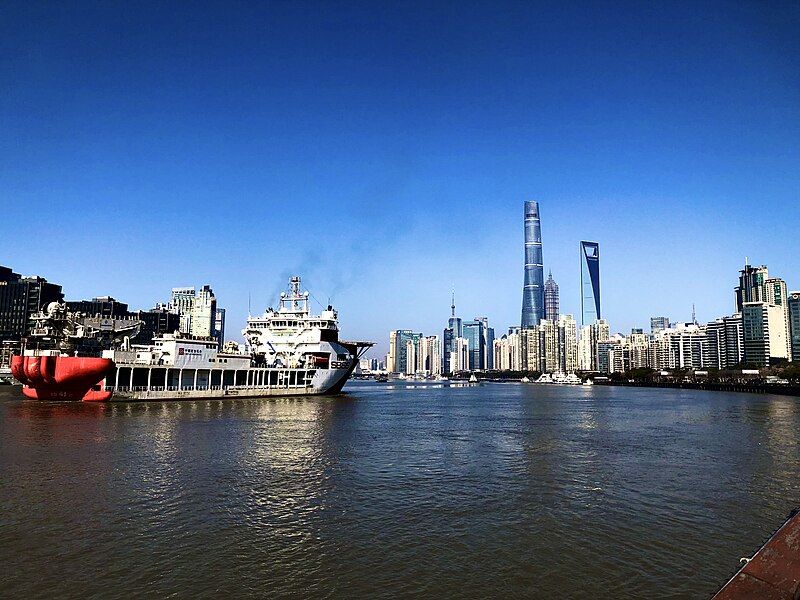 File:Huangpu River 2024.jpg