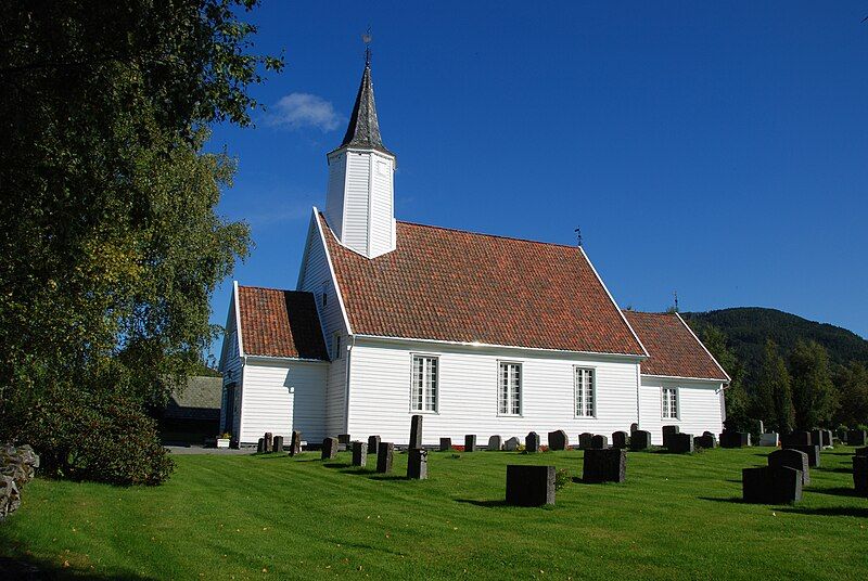 File:Jelsa kyrkje 1.jpg