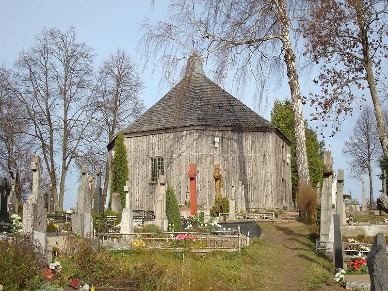 File:Kaltinenai chapel.JPG