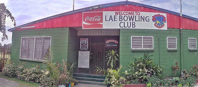 File:Laebowlsclubfront.jpg