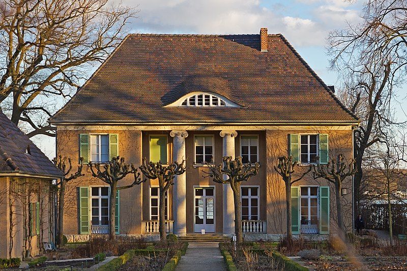 File:Liebermann-Villa B-Wannsee 02-2014.jpg