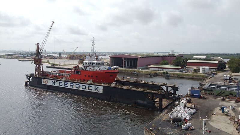 File:Nigerdock.jpg