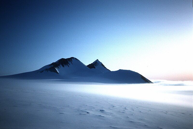 File:Pegasus Mountains, Antarctica.jpg