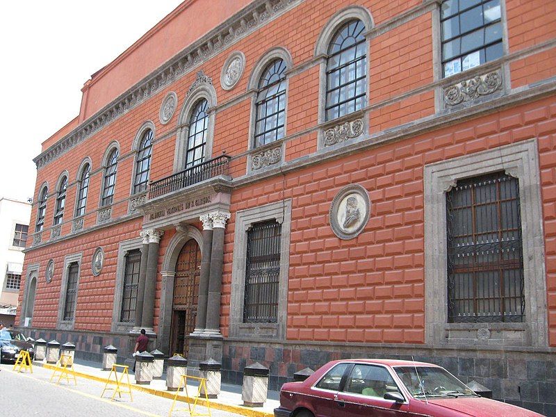 File:SanCarlosAcademyDF.JPG