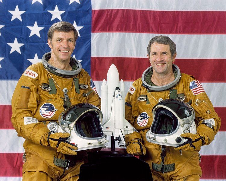 File:Sts-2 crew.jpg