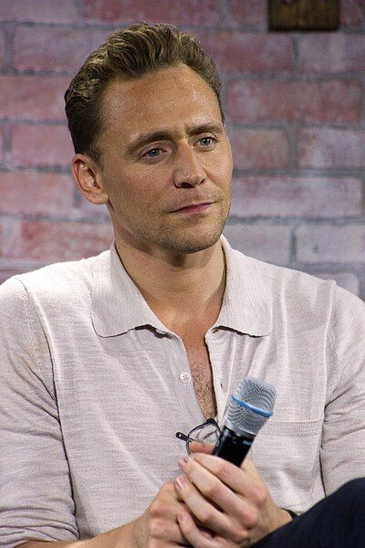 File:Tom Hiddleston (29341067382).jpg