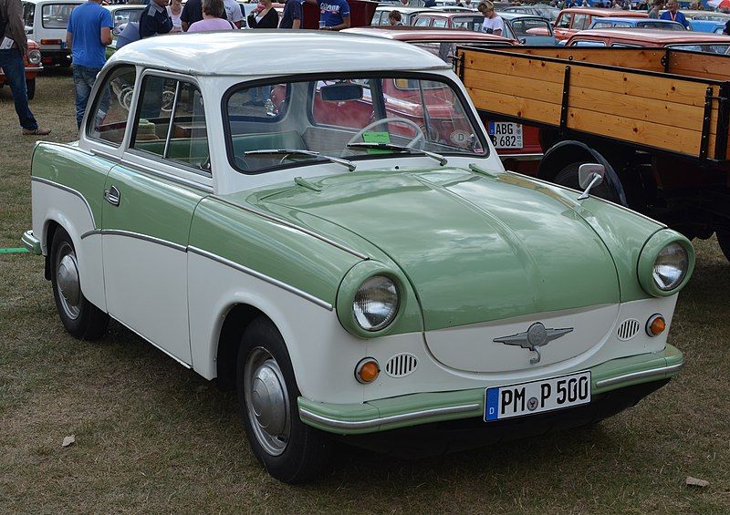 File:Trabant (7911869764).jpg