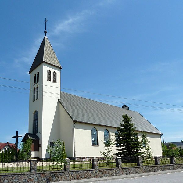 File:Tuchlino church.jpg