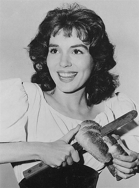 File:Zohra Lampert 1960.jpg