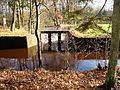 Old sluice on the Örtze. Right: the Brunau; left: the old meadow irrigation channel