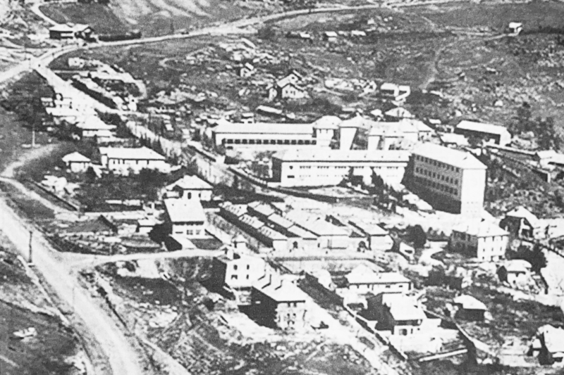 File:Azrou College.png