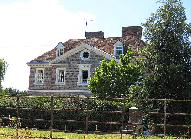 File:Broad Farmhouse.jpg