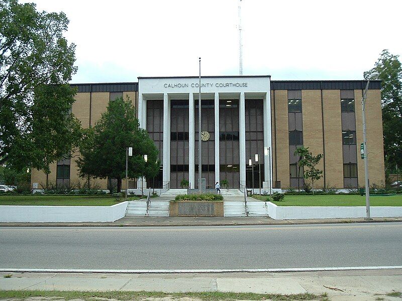 File:Calhoun County (Blountstown).jpg