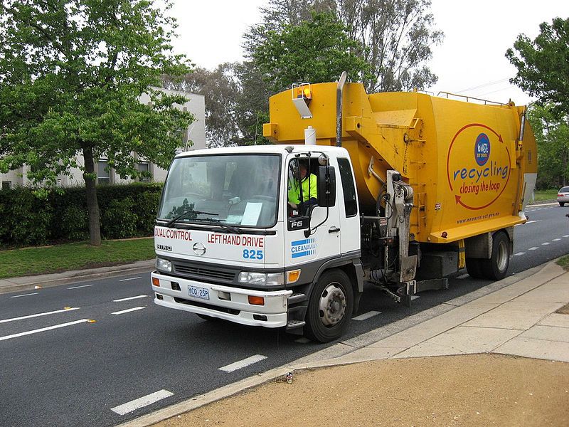 File:Canberra recycling truck.jpg