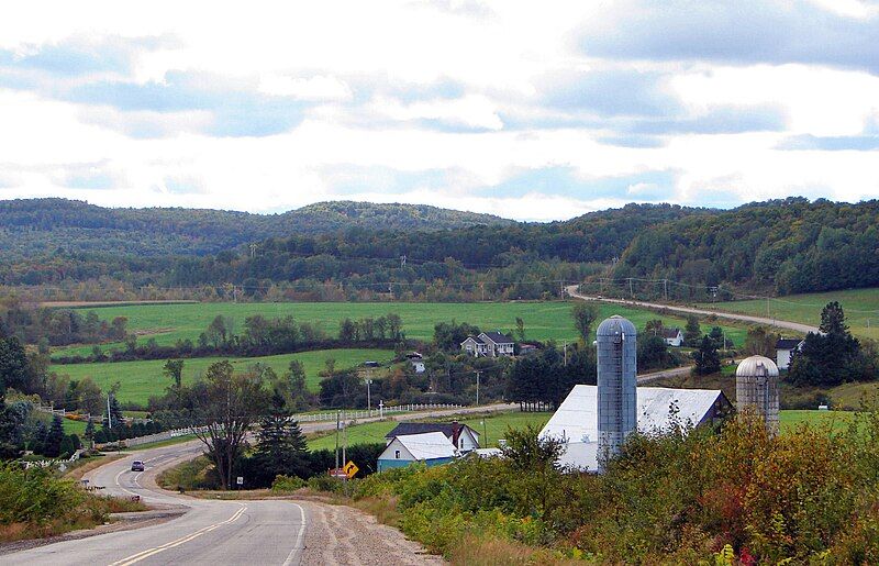 File:Cheneville QC 2.JPG