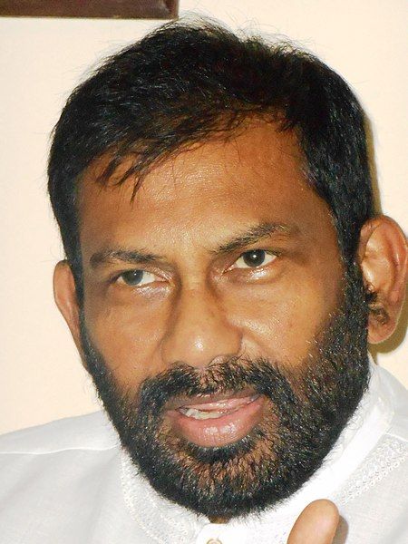 File:Daya Gamage.jpg