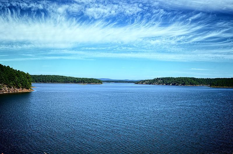 File:DeGray Lake, Arkansas.jpg