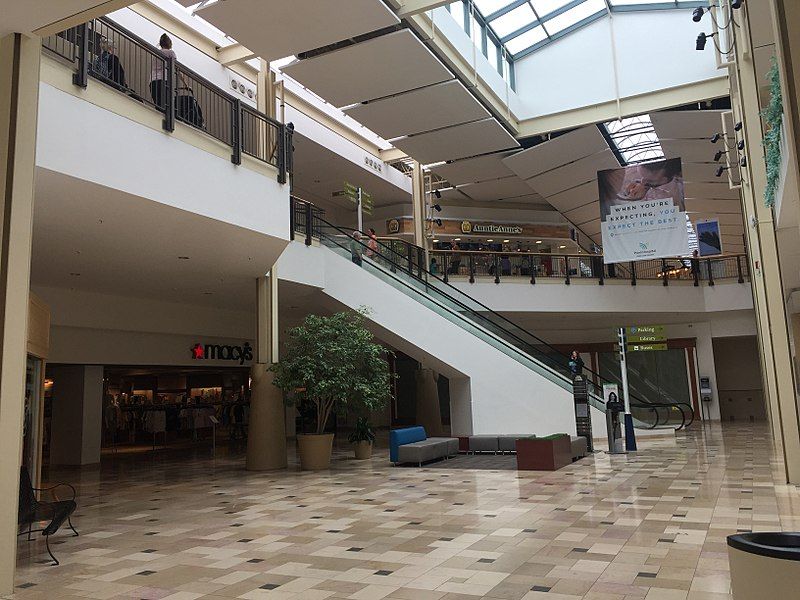 File:ExtonSquareMall-bilevel.jpg