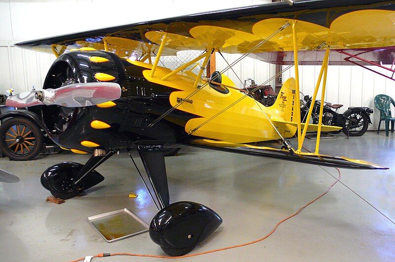 File:Flagg biplane.jpg