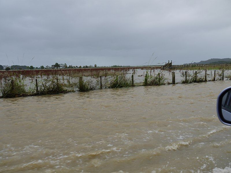 File:Flooding (5400123029).jpg