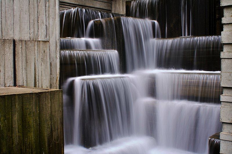 File:Freeway Park canyon.jpg