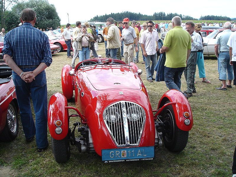 File:Healey Silverstone Front.jpg