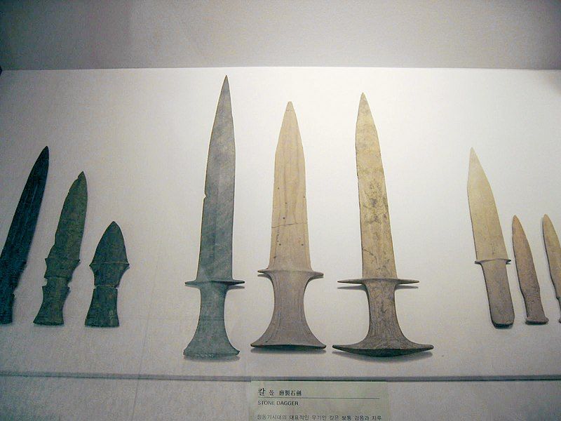 File:Korea-Bronze.age-Daggers-02.jpg