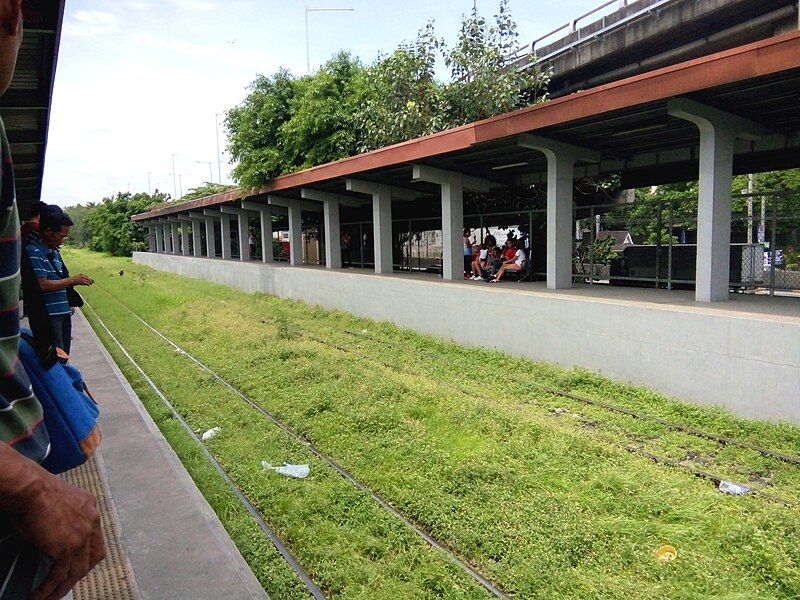 File:PNRFTIstationplatform.jpg