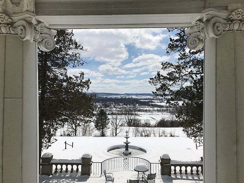 File:Snow balcony.jpg