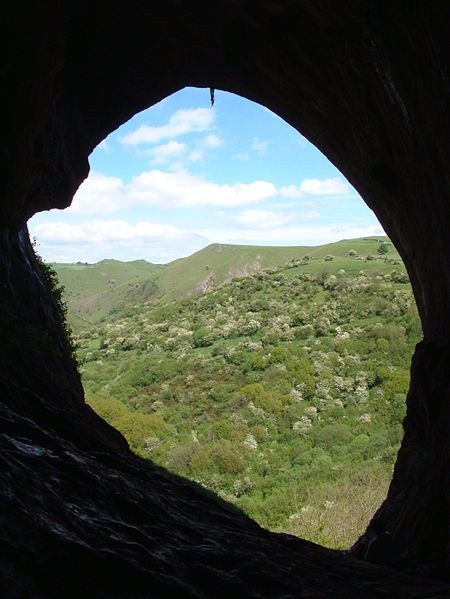 File:Thors Cave.jpg