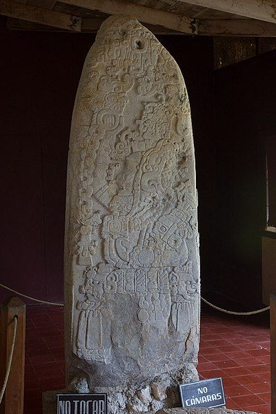 File:Tikal Stela 31.jpg