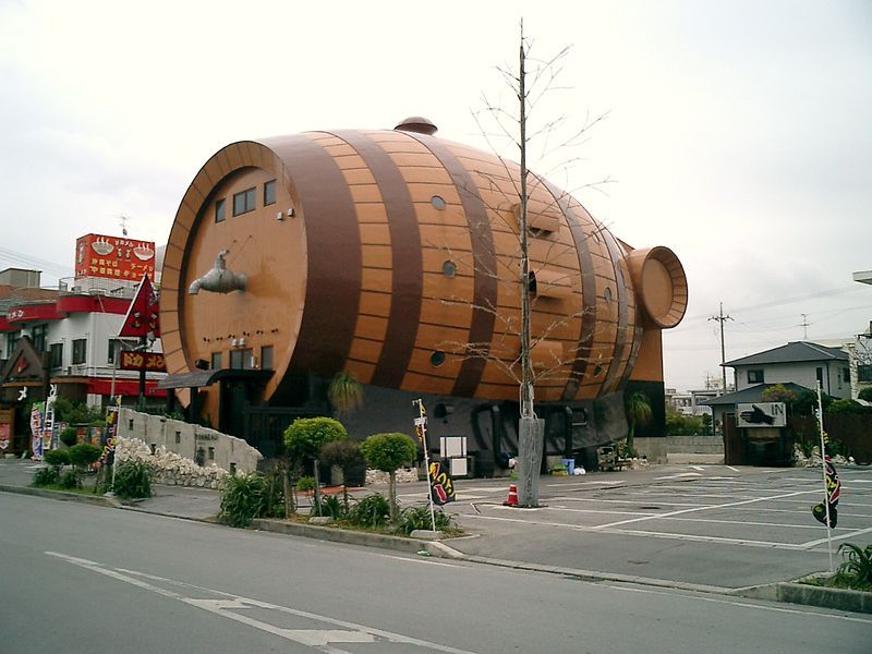 File:Tonneau Bistro Okinawa.JPG