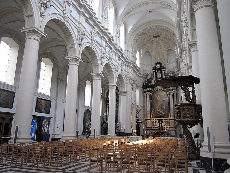 File:Brugge Sint-Walburga Interieur.JPG