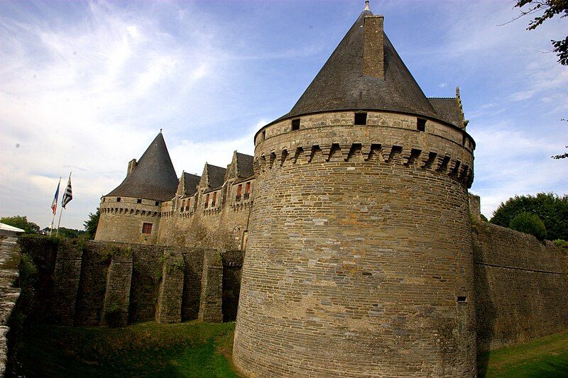 File:Chateau de Pontivy.jpg