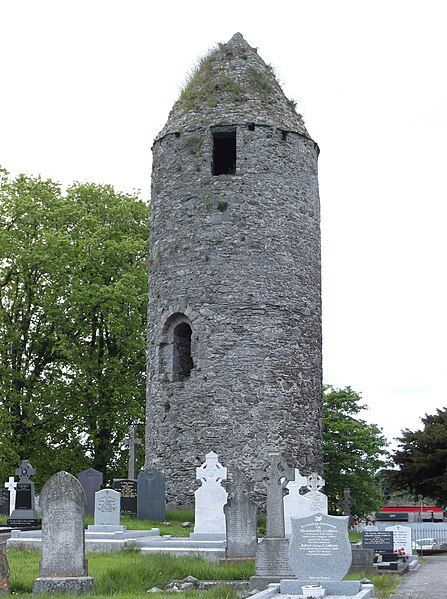 File:DromiskinRoundTower.JPG