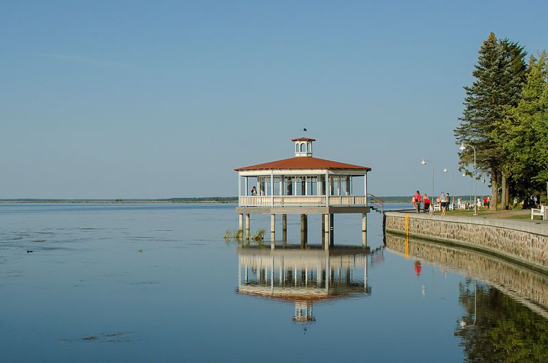 File:Haapsalu rannapromenaad.jpg