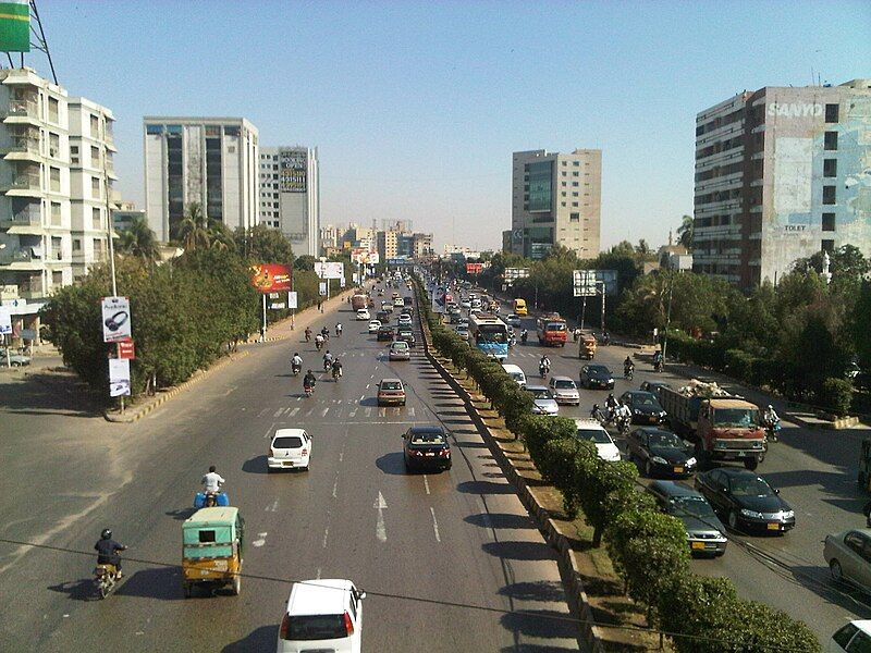 File:Karachi-Shahrah-e-Faisal boulevard.jpg