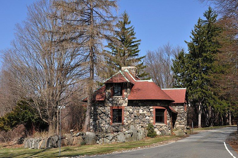 File:NorthAndoverMA StevensEstateGateHouse.jpg