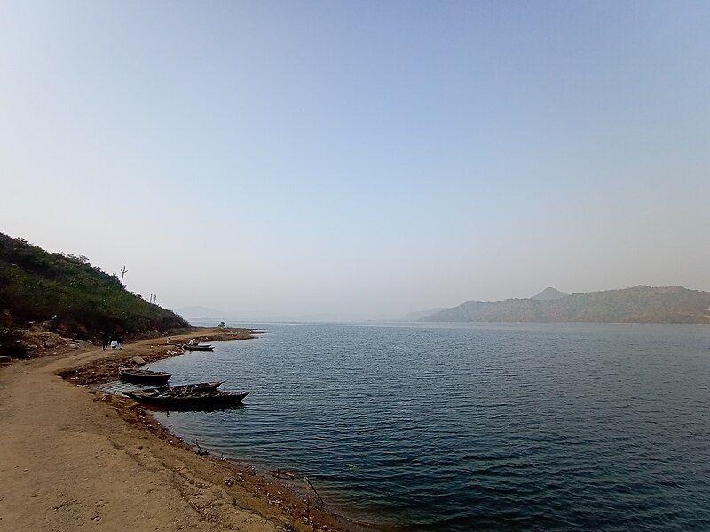 File:Phulwaria reservoir.jpg