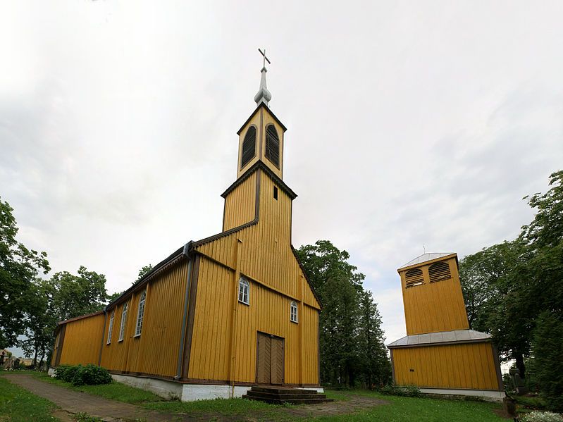 File:Pociuneliai Church.jpg