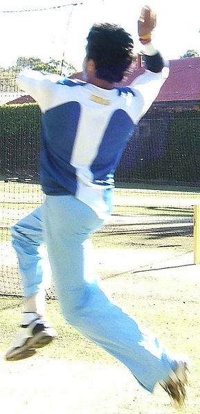 File:Sreesanth bowling 3.jpg