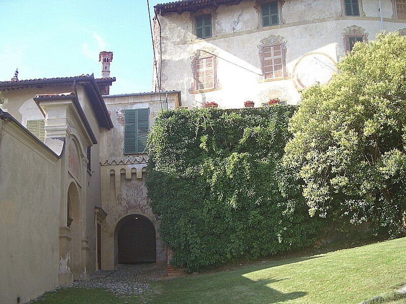 File:Strambino Castello 01.jpg