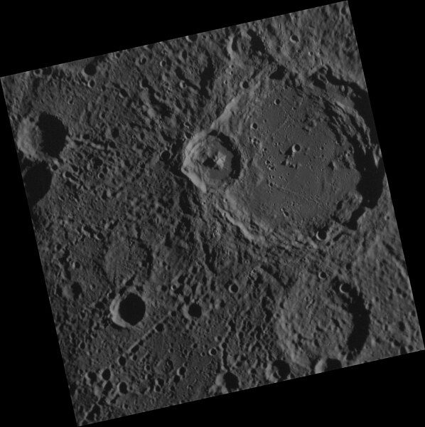 File:Vincente crater EN0257643031M.jpg