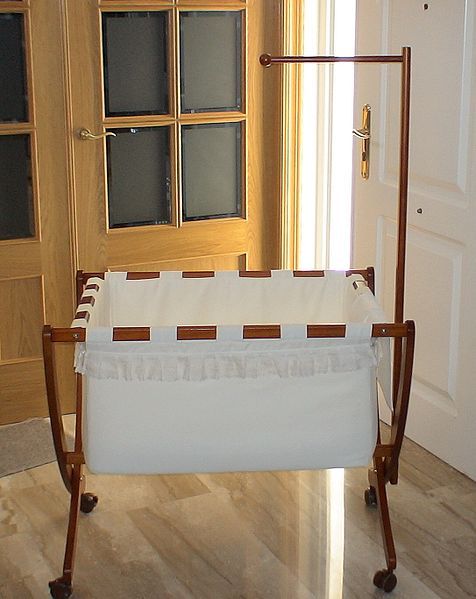 File:Bassinet.JPG